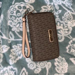 Michael Kors wallet